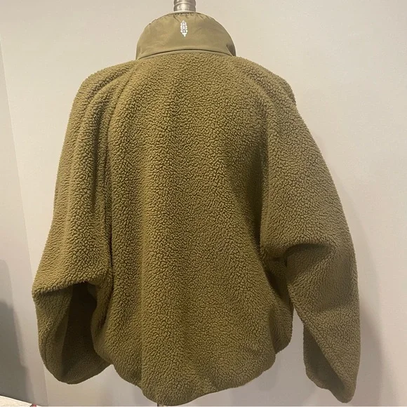 Free People movement hit the slopes olive green sherpa jacket size L - Picture 4 of 7